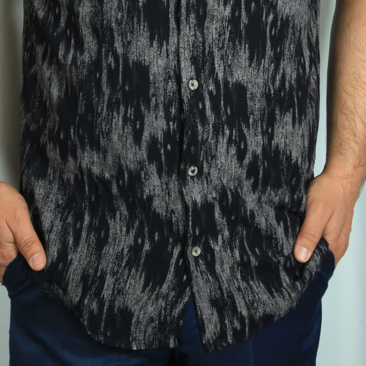 پیراهن آستین کوتاه مردانه مدل نسل زد الیاف نخی طرح هندسی