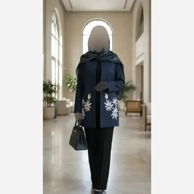 مانتو مزونی گلدوزی و تکهدوزی مخمل مدل سرنا رنگ سرمهای