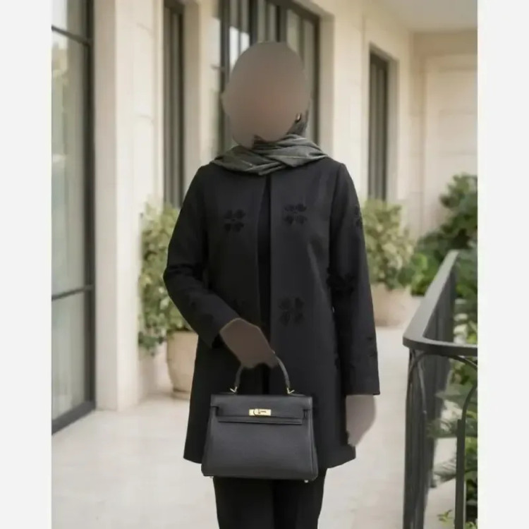 مانتو مزونی گلدوزی زنانه مدل زنبق جنس مازراتی نخ توییست درجه یک